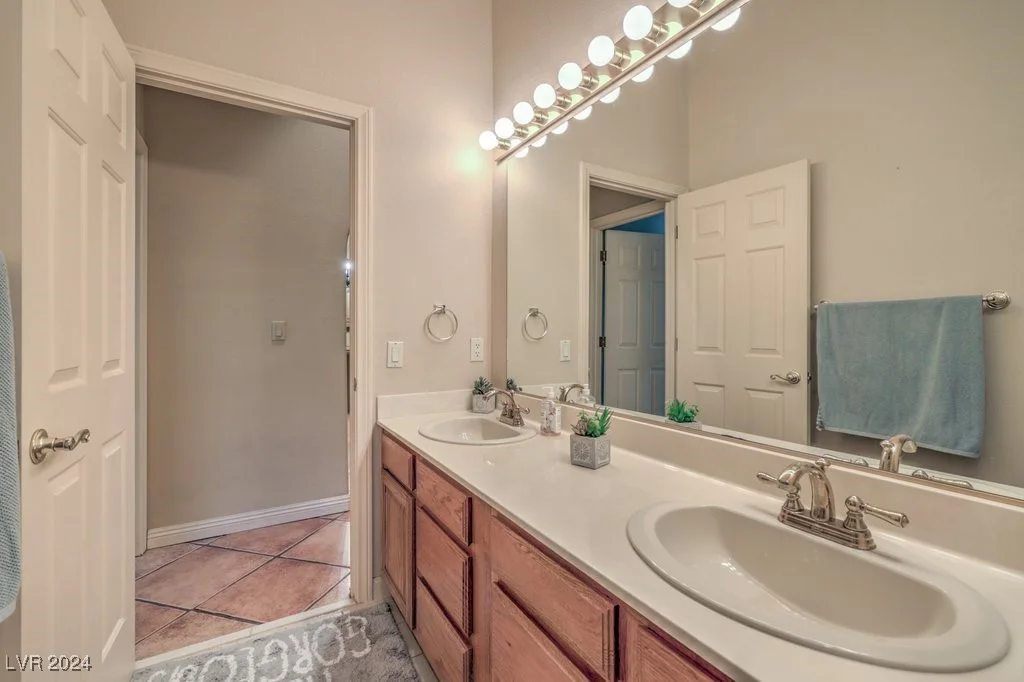 1052 Hollyhock, Henderson, NV 89011