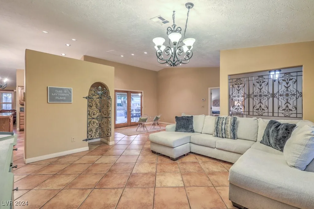 1052 Hollyhock, Henderson, NV 89011