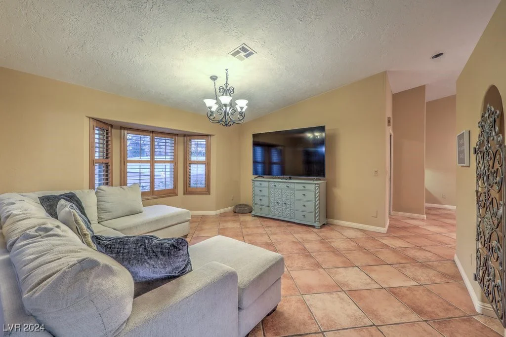 1052 Hollyhock, Henderson, NV 89011