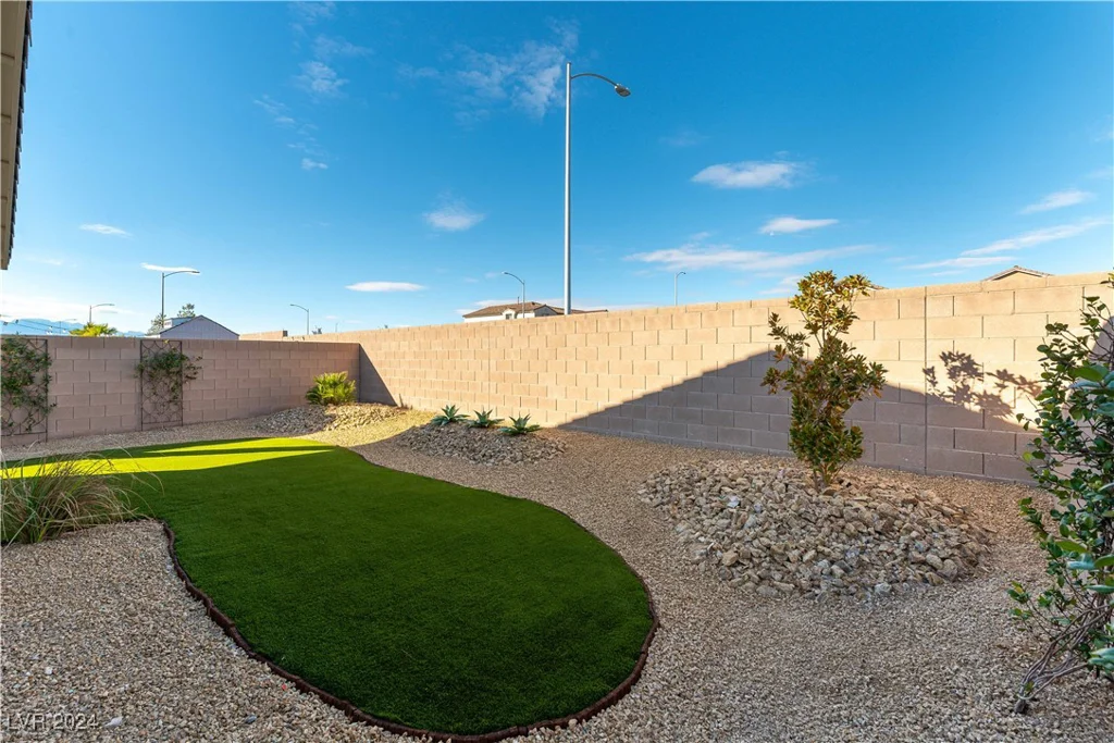 2380 Cold Canyon, North Las Vegas, NV 89086