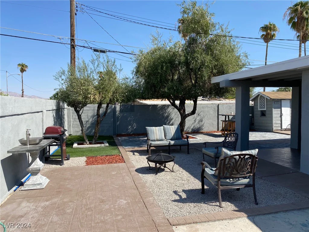 2804 La Canada, Las Vegas, NV 89169