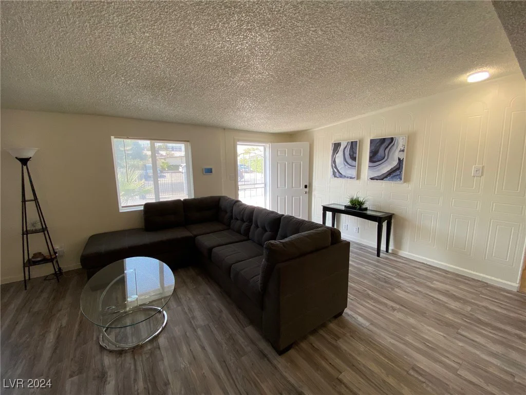 2804 La Canada, Las Vegas, NV 89169