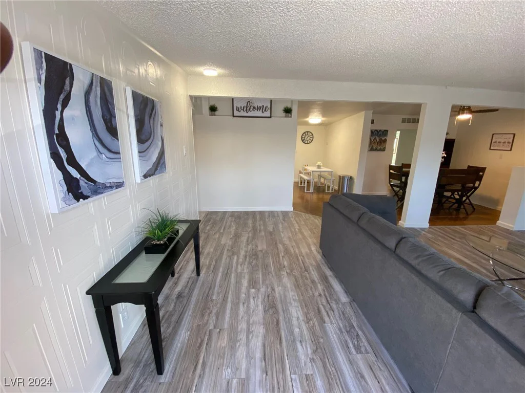 2804 La Canada, Las Vegas, NV 89169