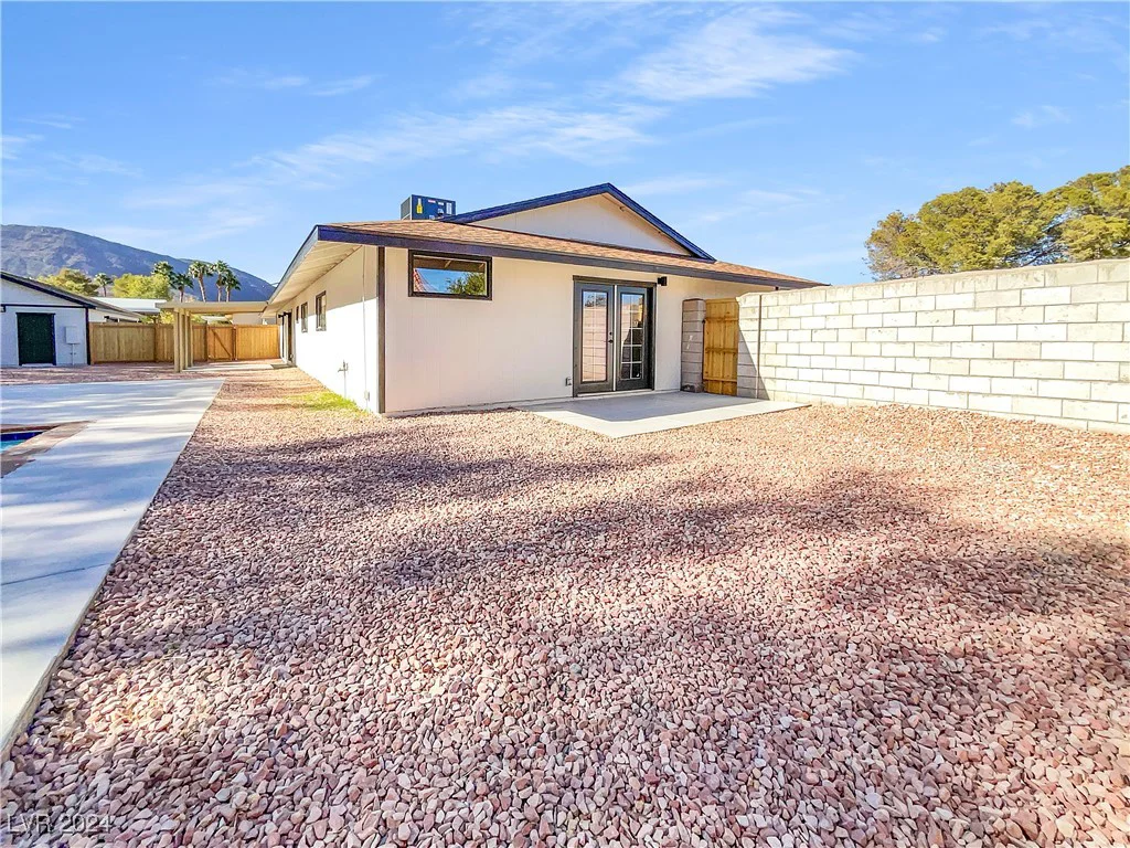 281 Chaparral, Henderson, NV 89015