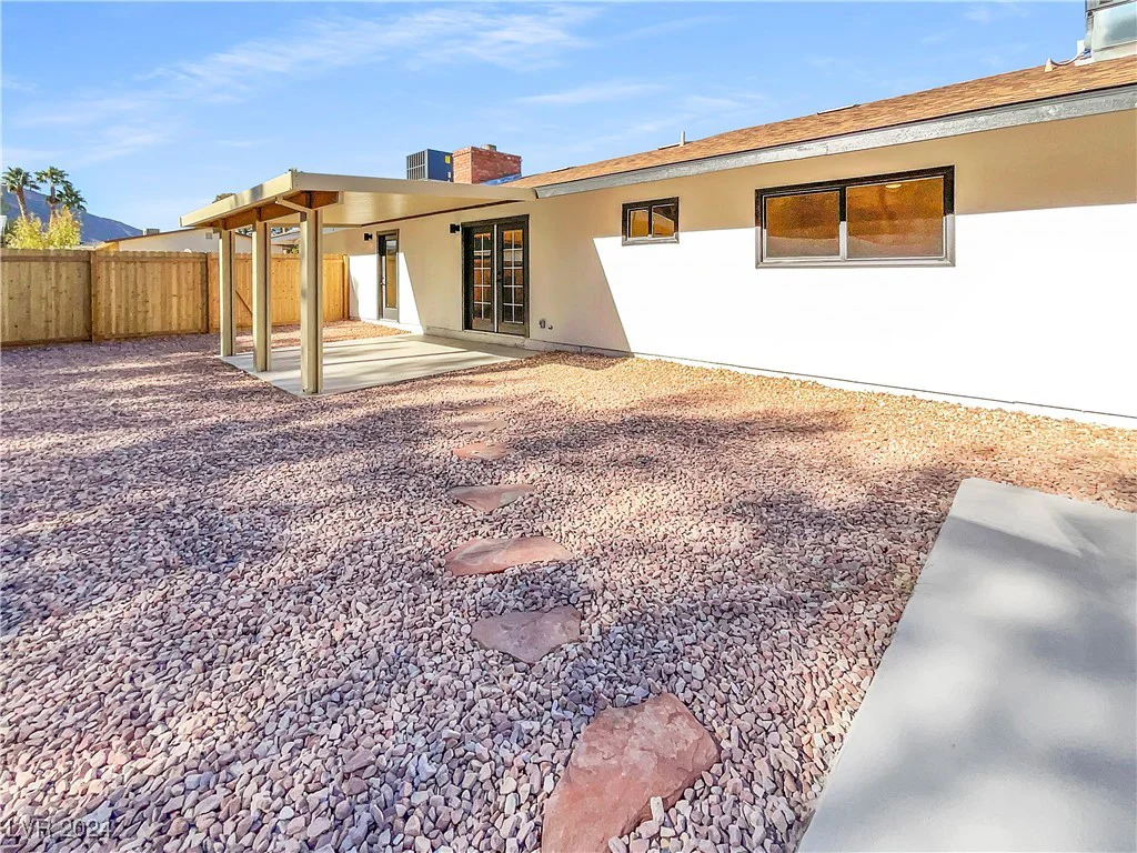 281 Chaparral, Henderson, NV 89015