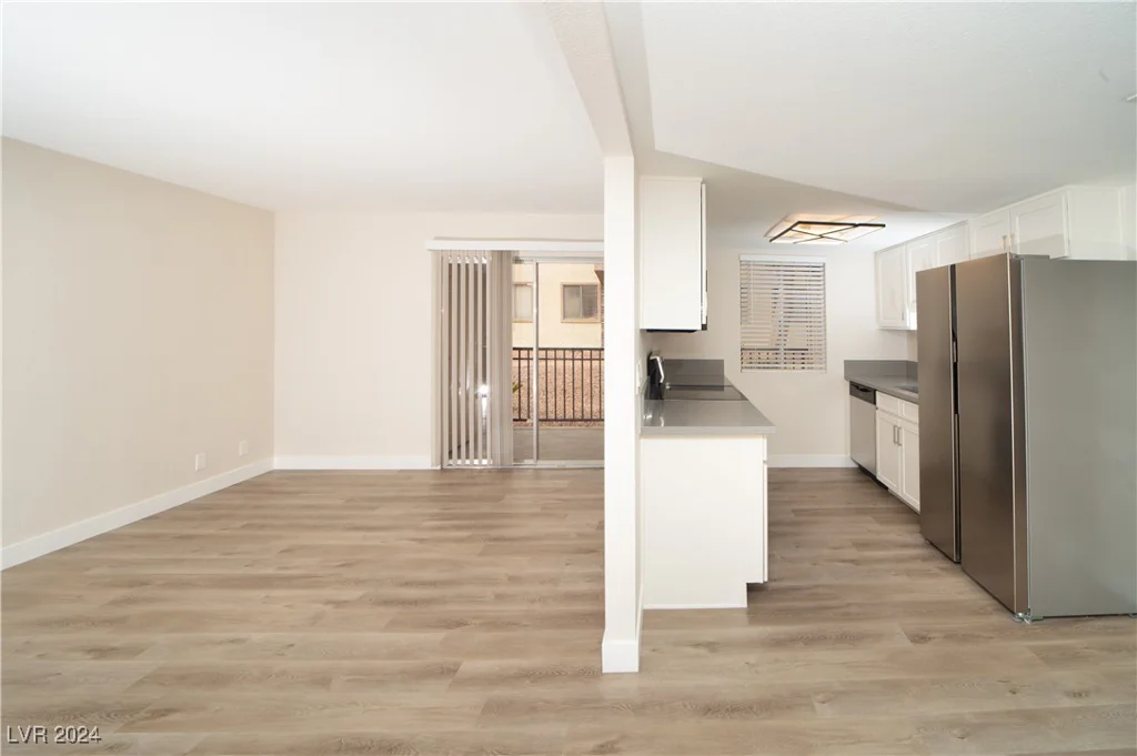 5260 River Glen, Las Vegas, NV 89103
