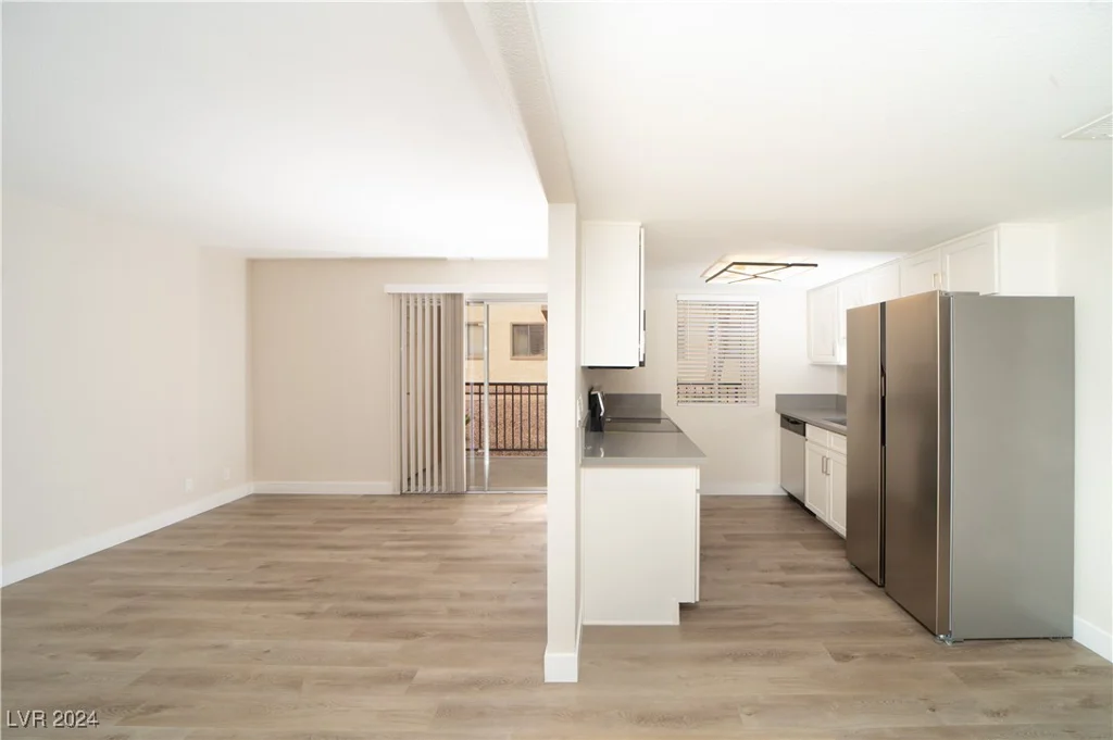 5260 River Glen, Las Vegas, NV 89103