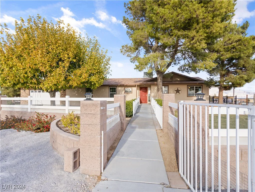 9350 Homestead, Las Vegas, NV 89143
