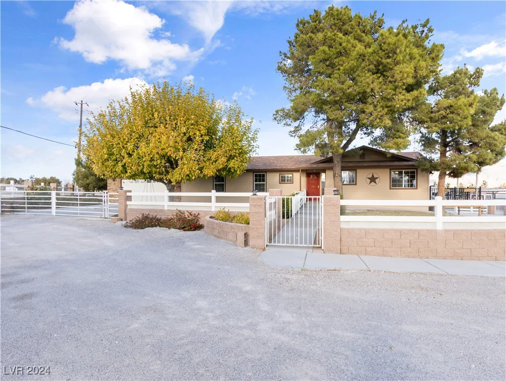 9350 Homestead, Las Vegas, NV 89143