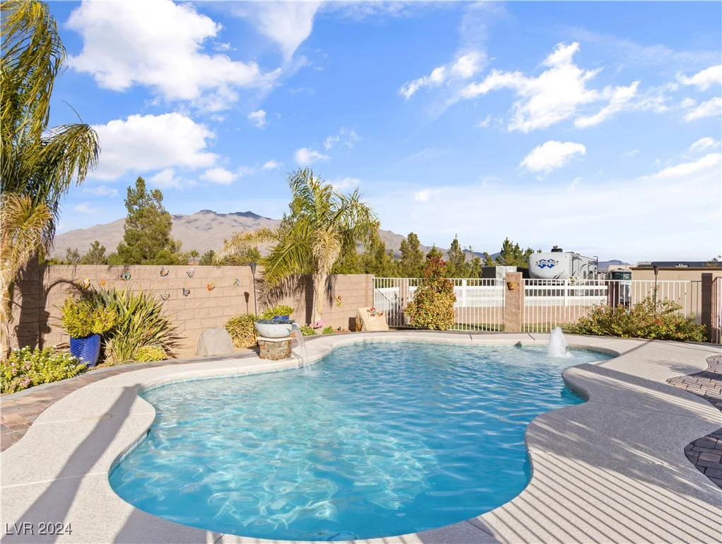 9350 Homestead, Las Vegas, NV 89143