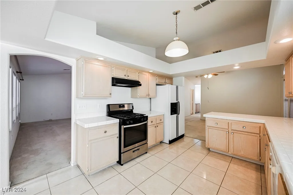 6020 Theatrical, North Las Vegas, NV 89031