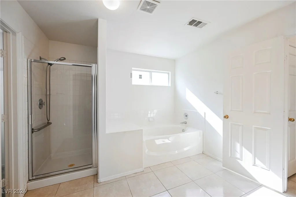 6020 Theatrical, North Las Vegas, NV 89031