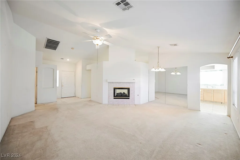 6020 Theatrical, North Las Vegas, NV 89031