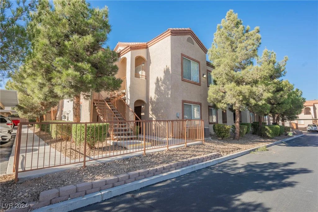 9580 Reno, Las Vegas, NV 89148