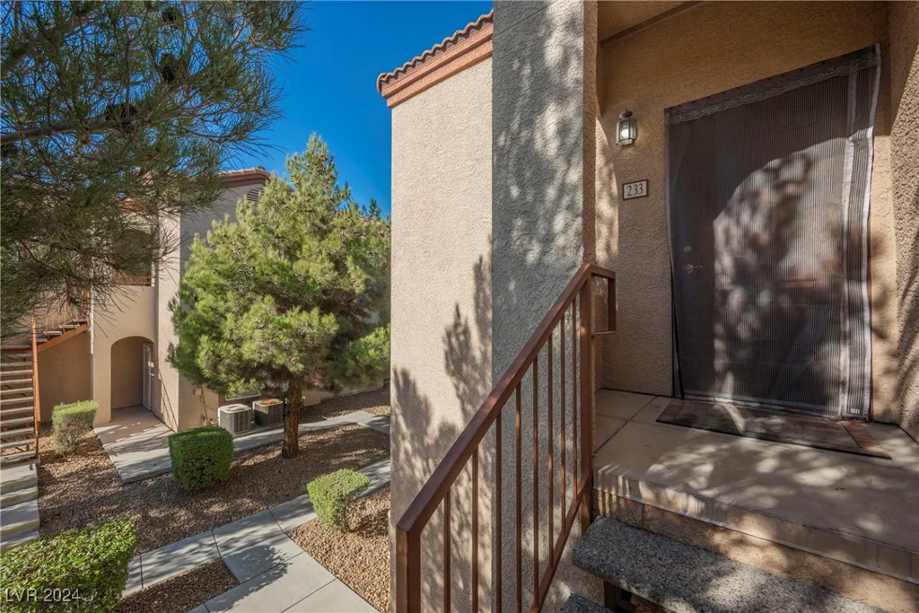 9580 Reno, Las Vegas, NV 89148