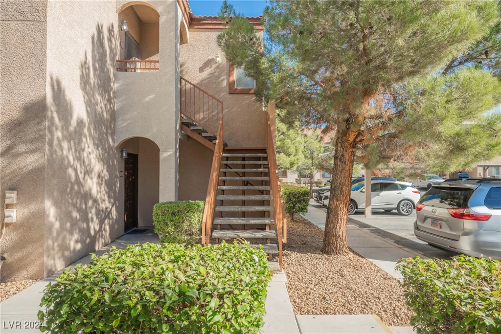 9580 Reno, Las Vegas, NV 89148