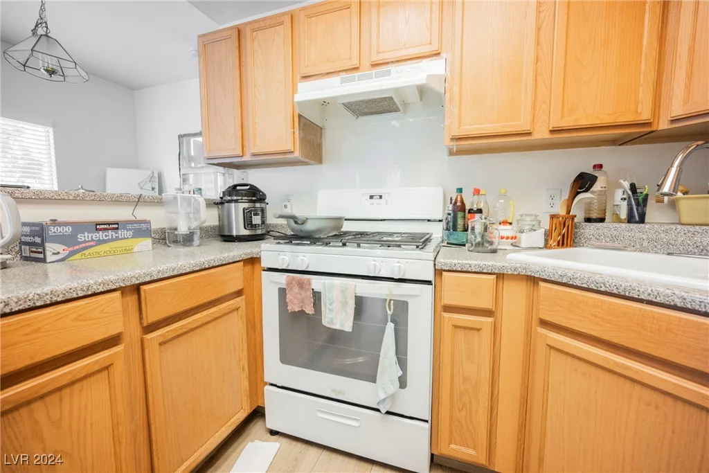9580 Reno, Las Vegas, NV 89148