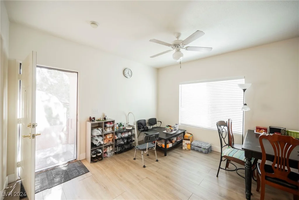 9580 Reno, Las Vegas, NV 89148