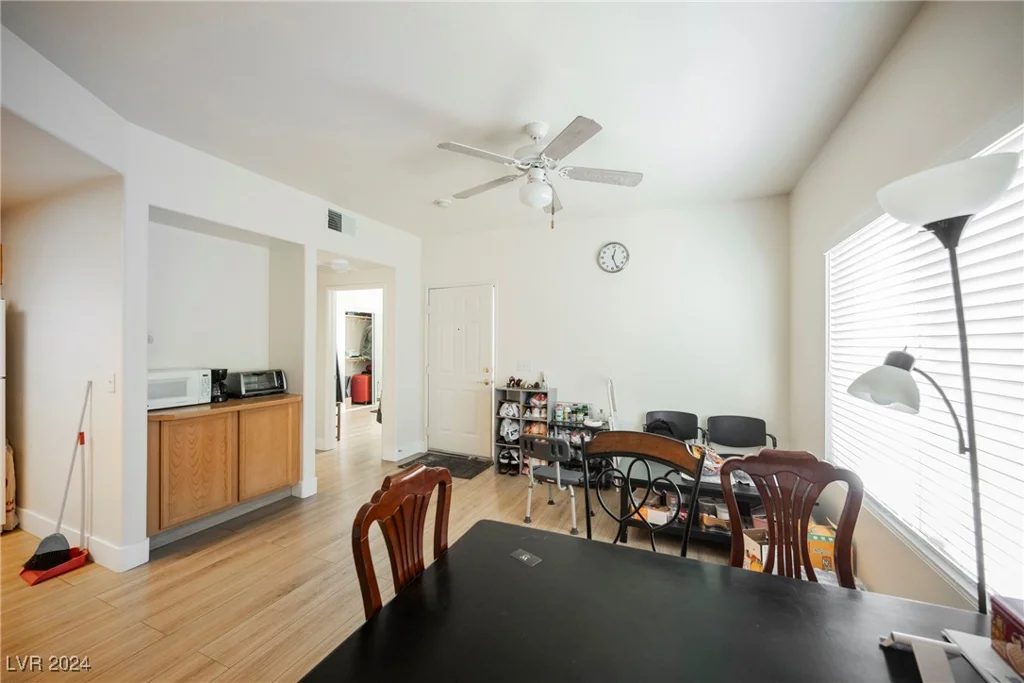 9580 Reno, Las Vegas, NV 89148
