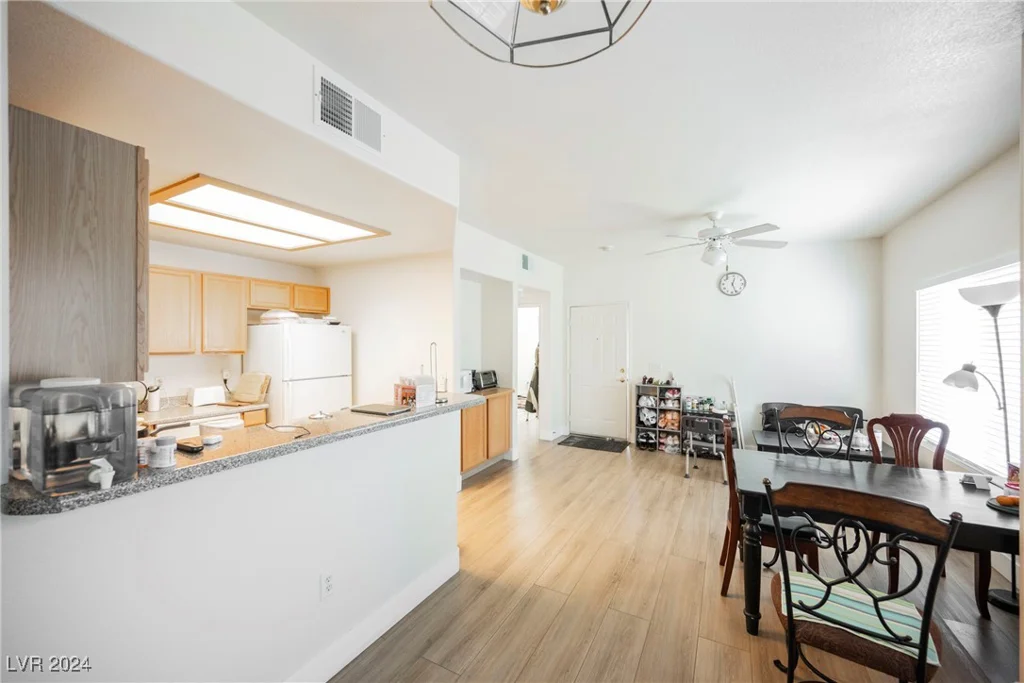 9580 Reno, Las Vegas, NV 89148