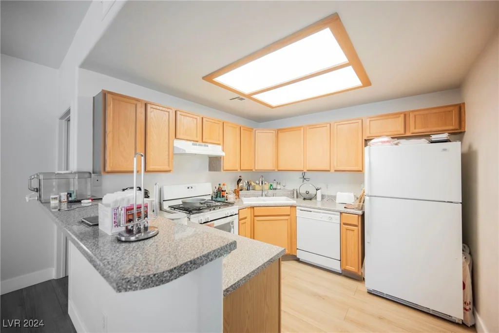 9580 Reno, Las Vegas, NV 89148