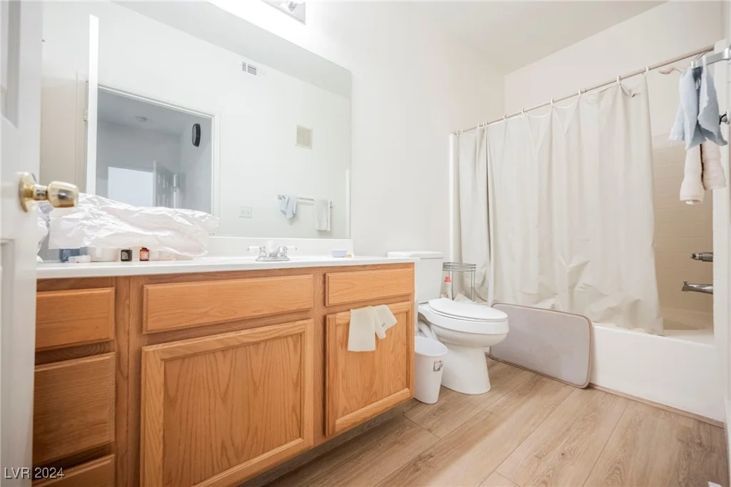 9580 Reno, Las Vegas, NV 89148