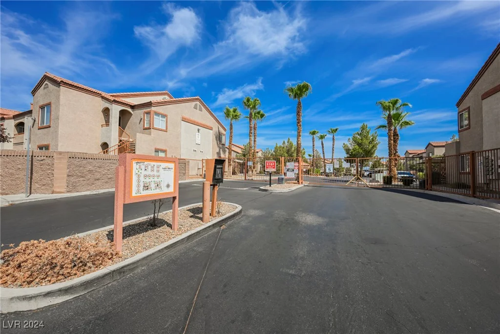 9580 Reno, Las Vegas, NV 89148