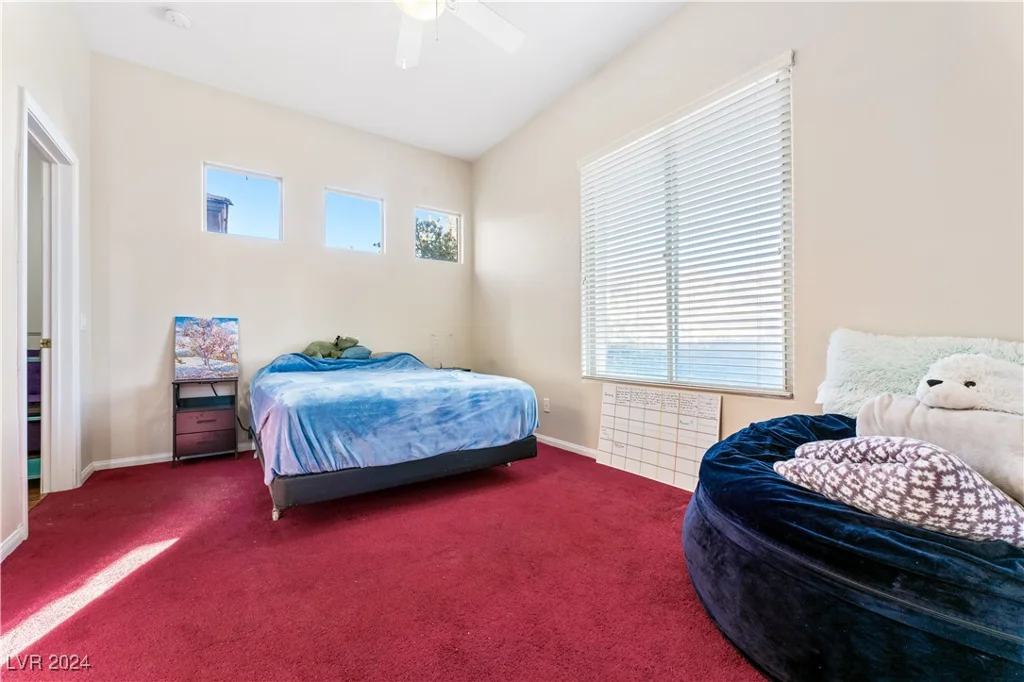 10701 La Crescenta, Las Vegas, NV 89141