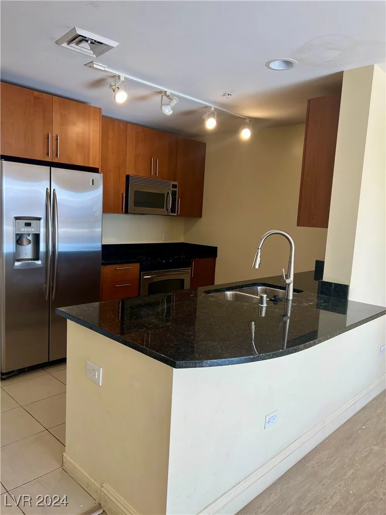 200 Sahara, Las Vegas, NV 89102
