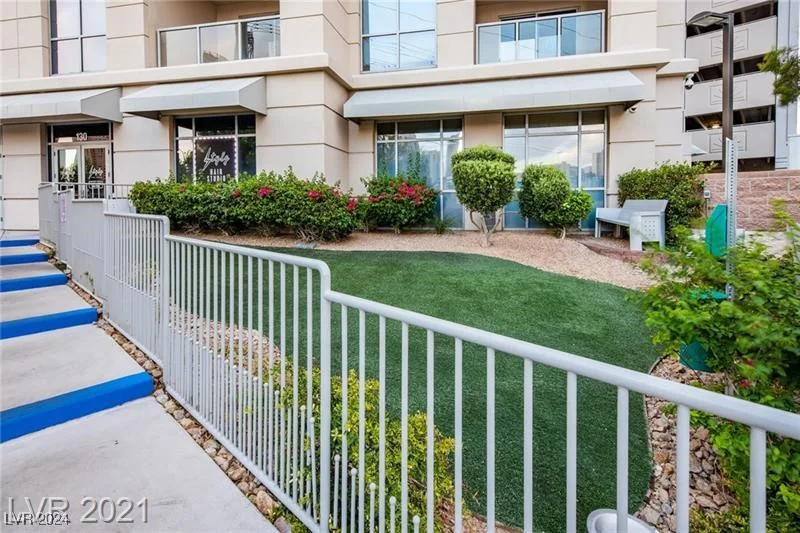 200 Sahara, Las Vegas, NV 89102