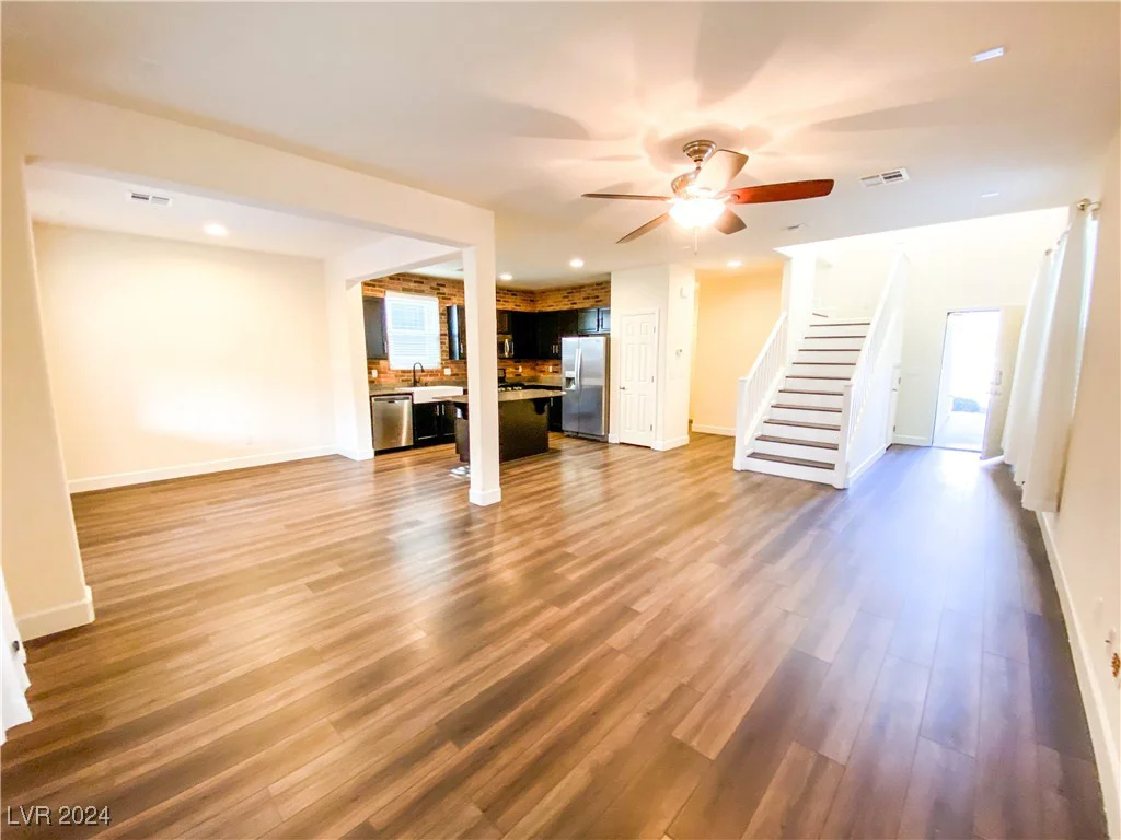 10841 Hunters Green, Las Vegas, NV 89166