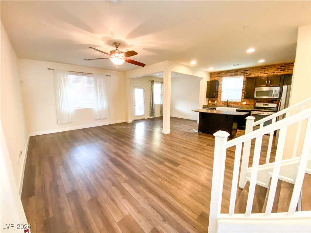 10841 Hunters Green, Las Vegas, NV 89166