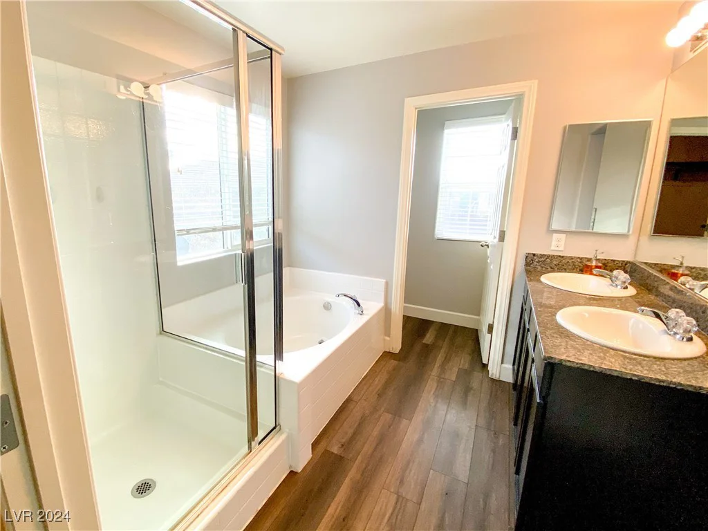 10841 Hunters Green, Las Vegas, NV 89166