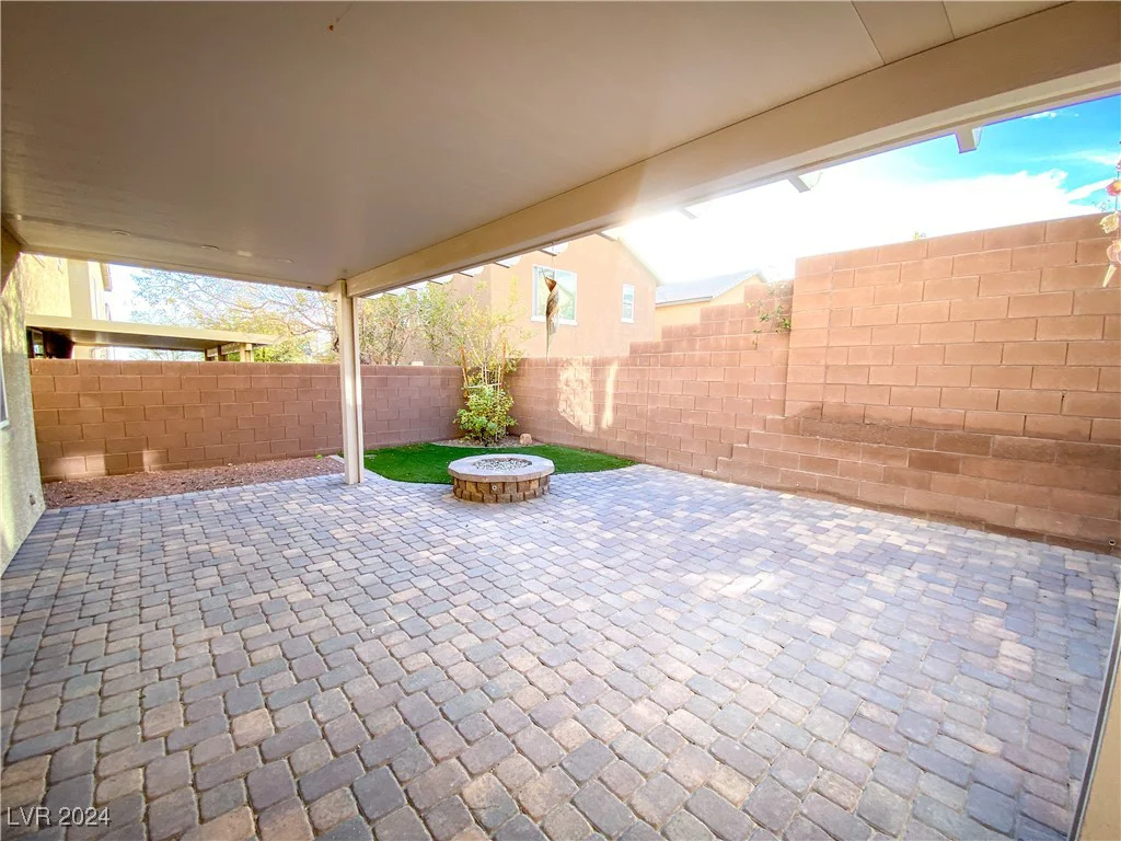 10841 Hunters Green, Las Vegas, NV 89166