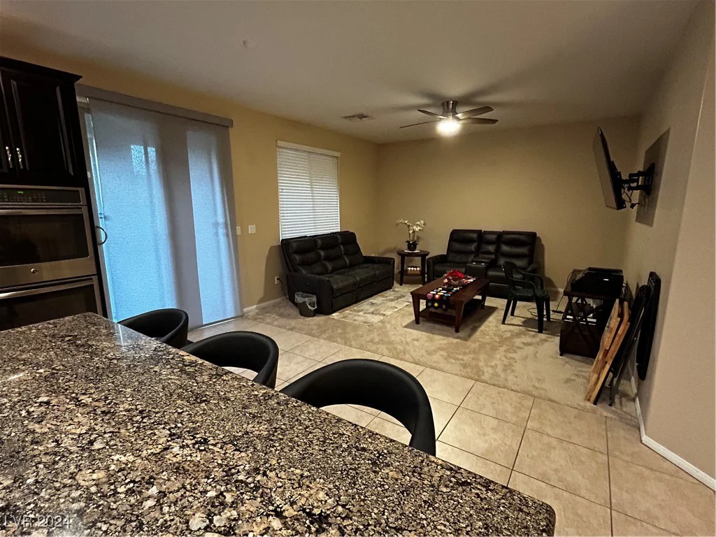 7425 Rainford, Las Vegas, NV 89148