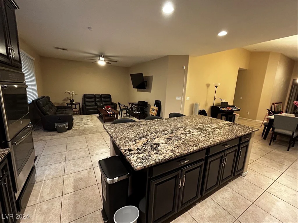 7425 Rainford, Las Vegas, NV 89148