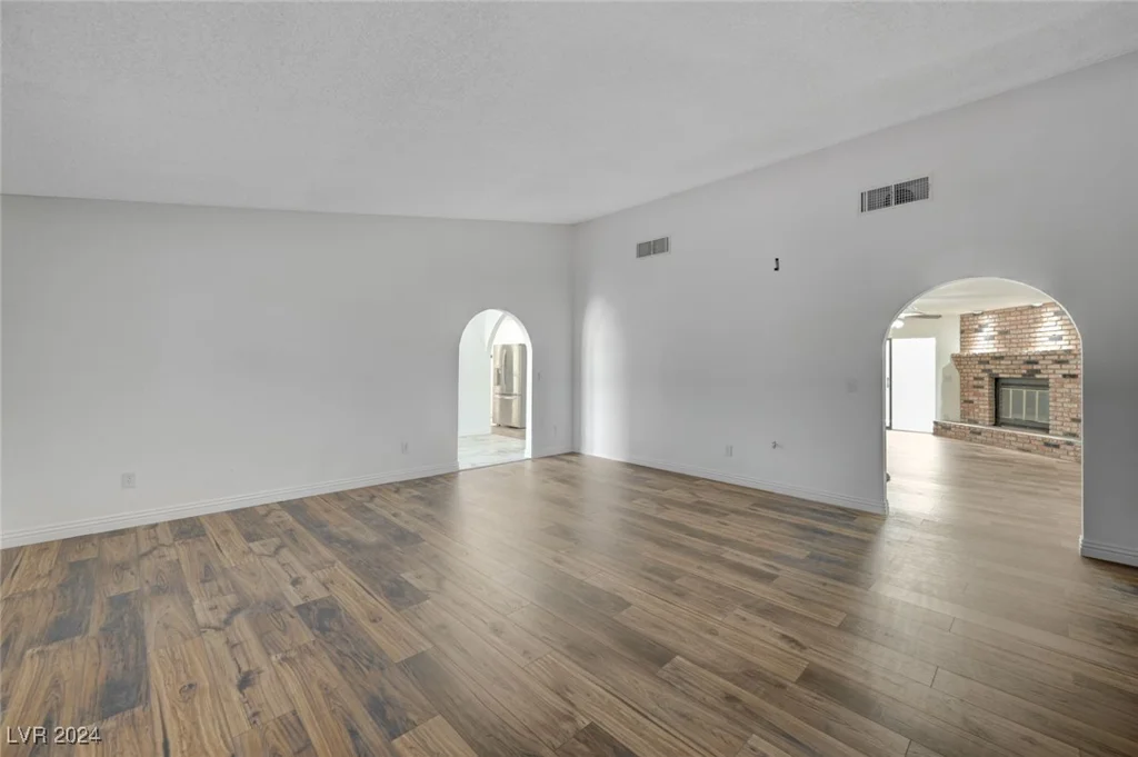 6855 Stone, Las Vegas, NV 89110
