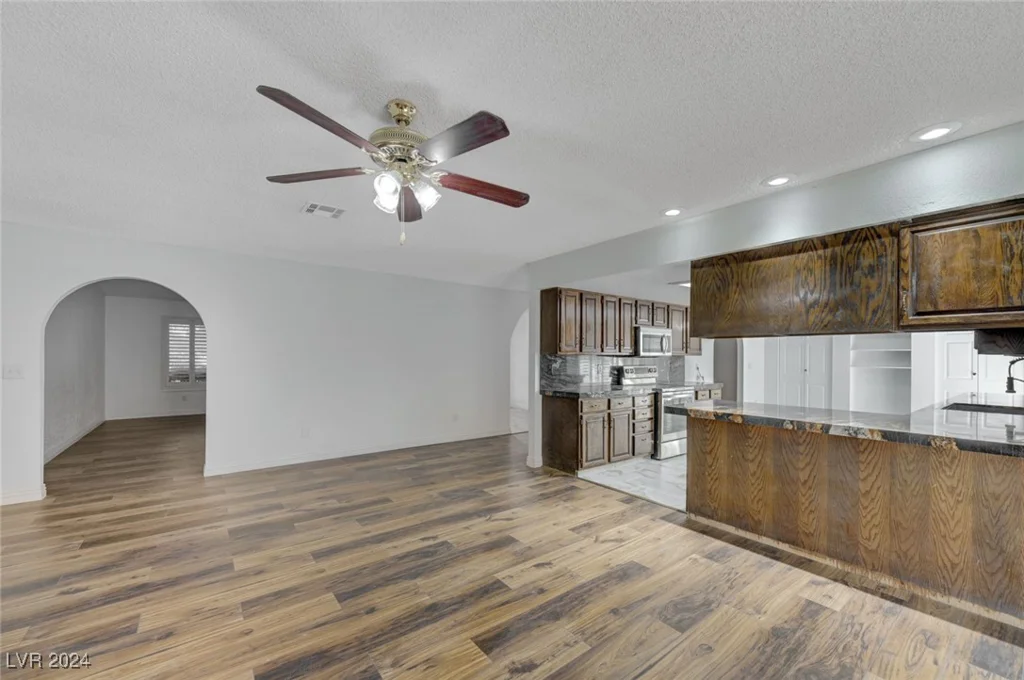 6855 Stone, Las Vegas, NV 89110
