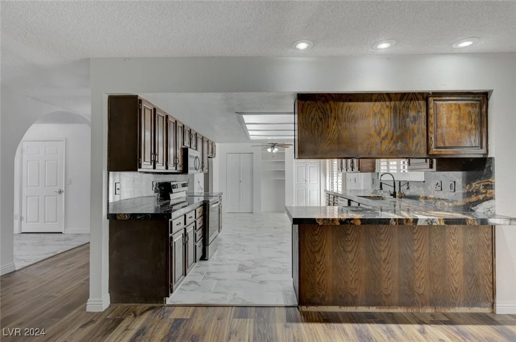 6855 Stone, Las Vegas, NV 89110