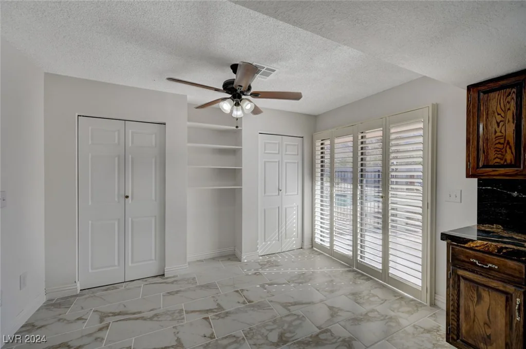 6855 Stone, Las Vegas, NV 89110
