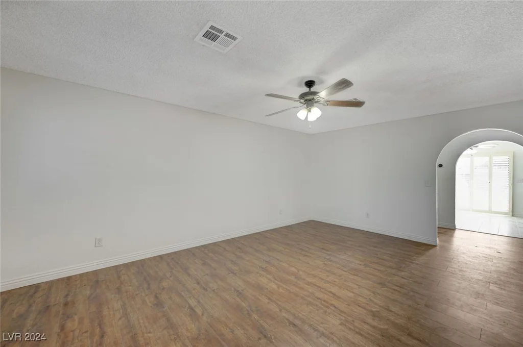6855 Stone, Las Vegas, NV 89110