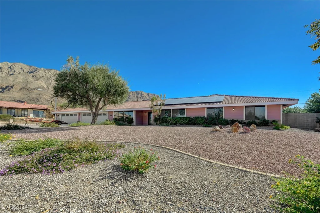 6855 Stone, Las Vegas, NV 89110