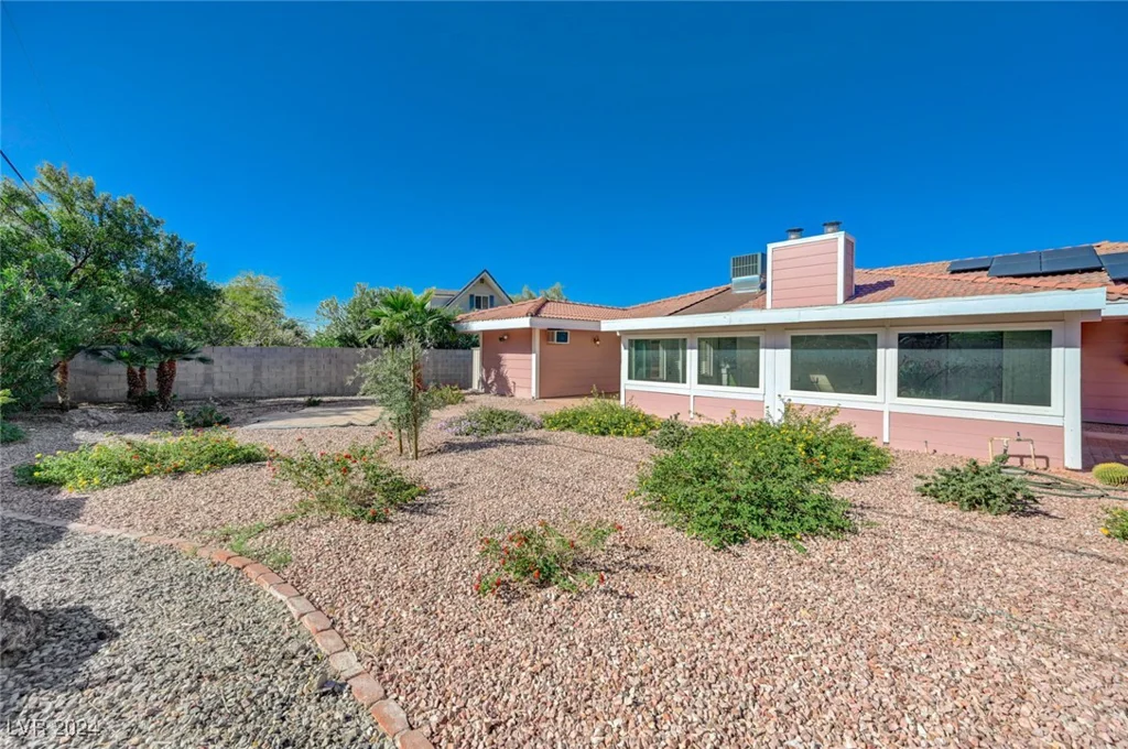 6855 Stone, Las Vegas, NV 89110