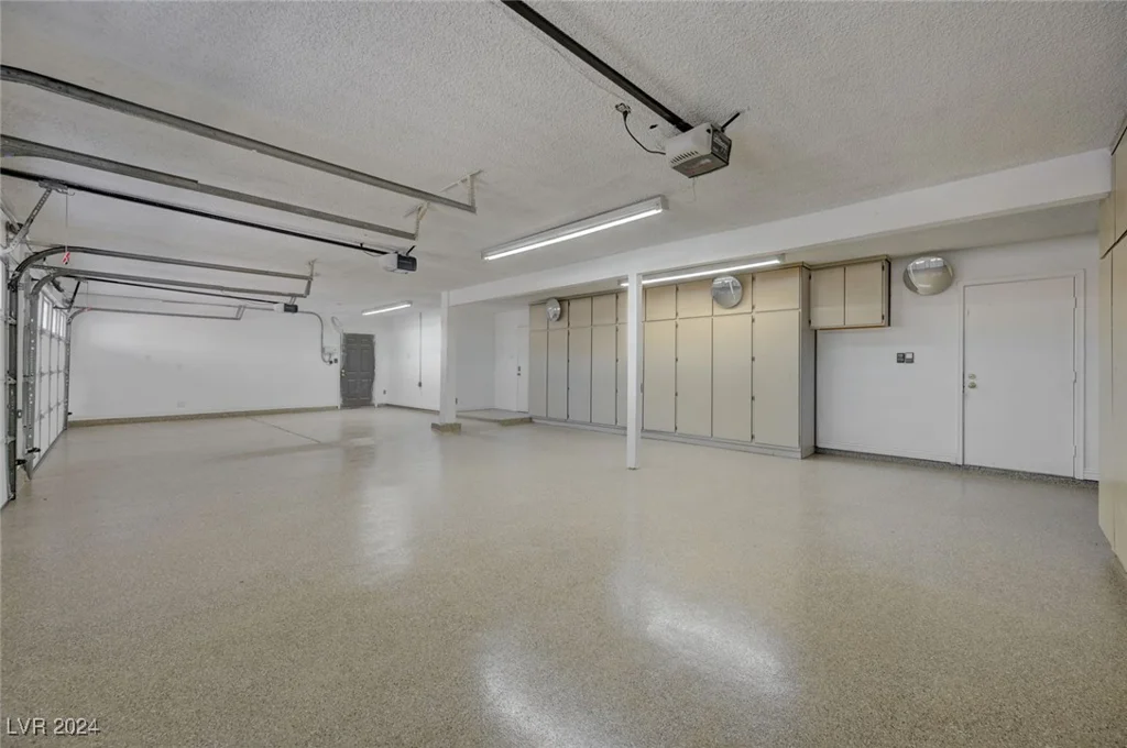 6855 Stone, Las Vegas, NV 89110