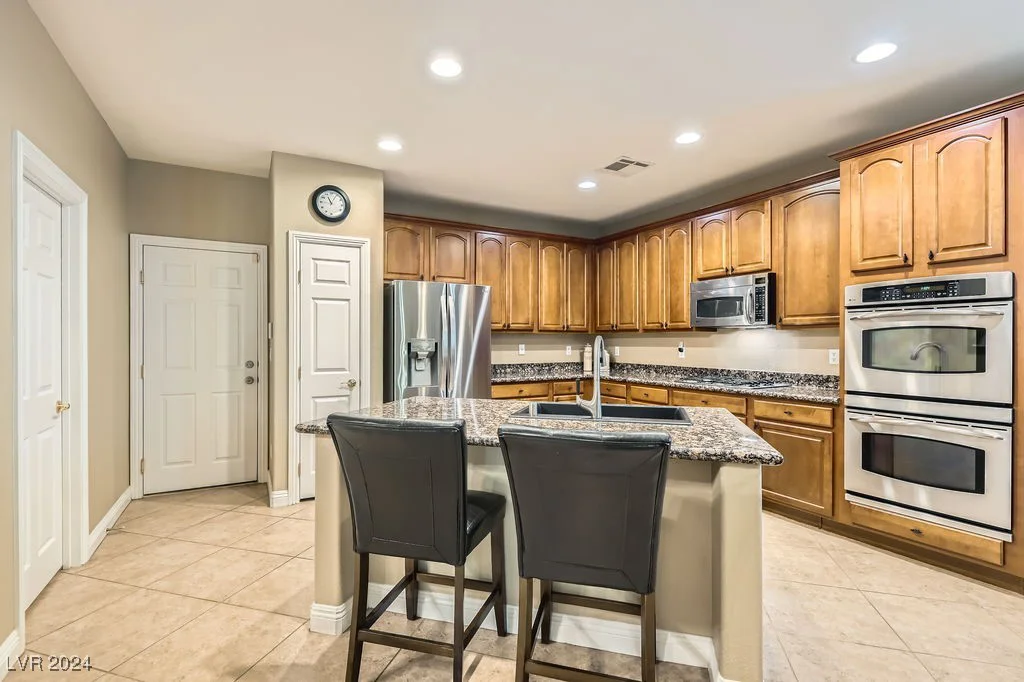 9615 Stonily, Las Vegas, NV 89178