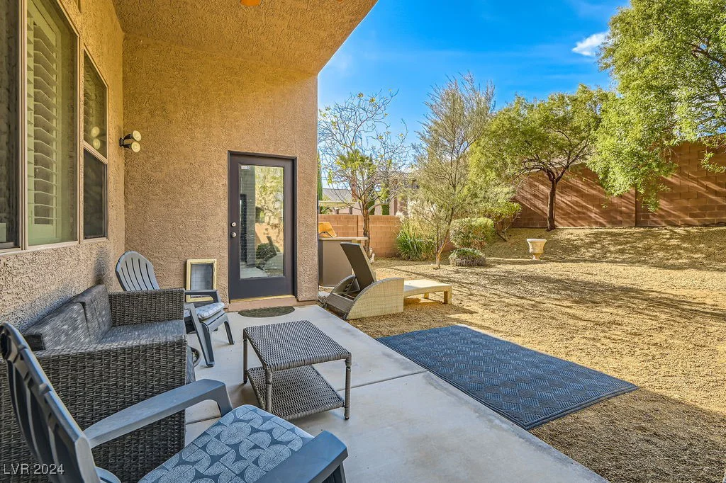 9615 Stonily, Las Vegas, NV 89178
