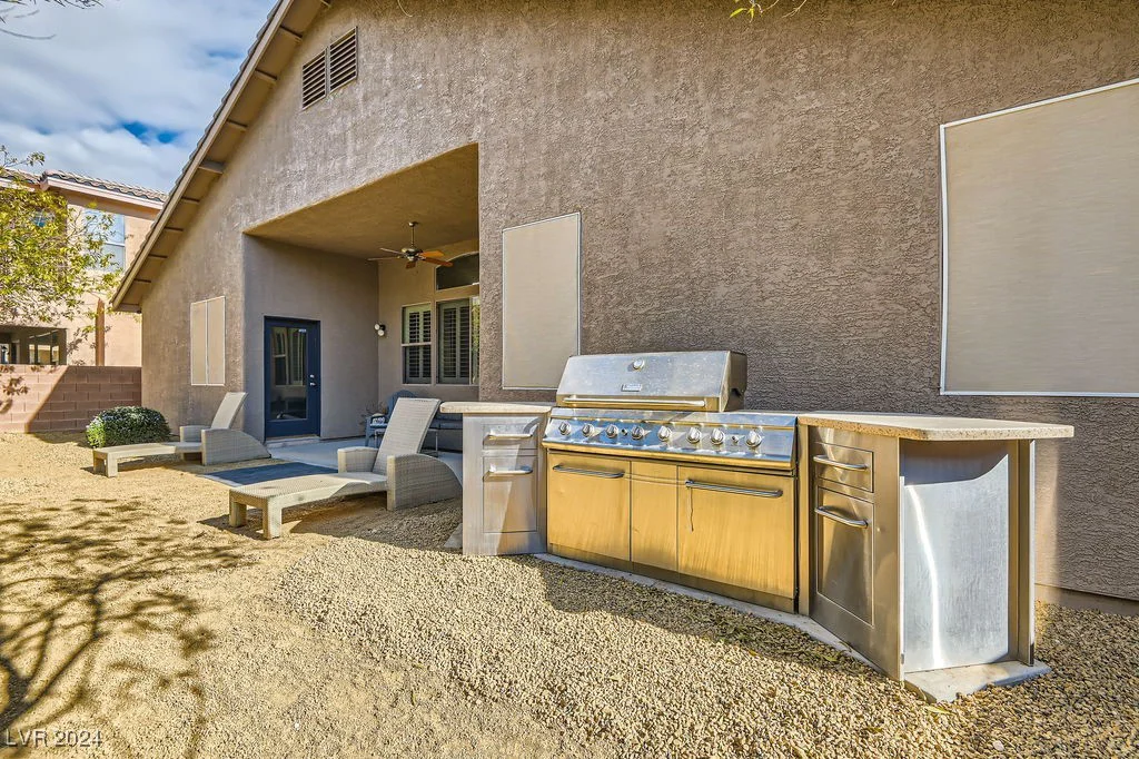 9615 Stonily, Las Vegas, NV 89178