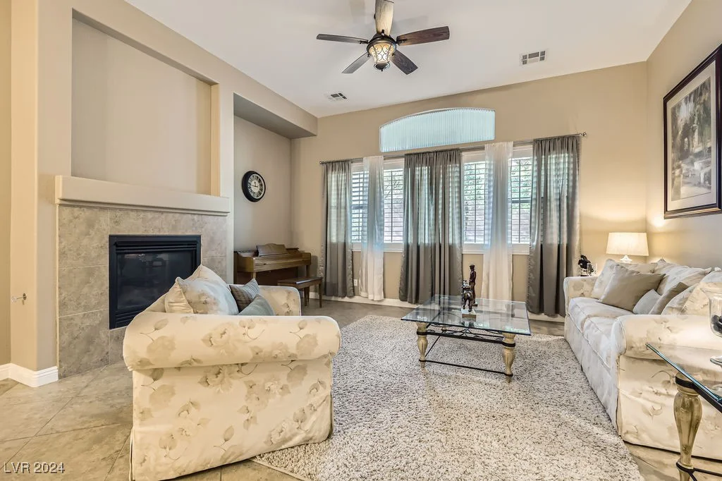 9615 Stonily, Las Vegas, NV 89178