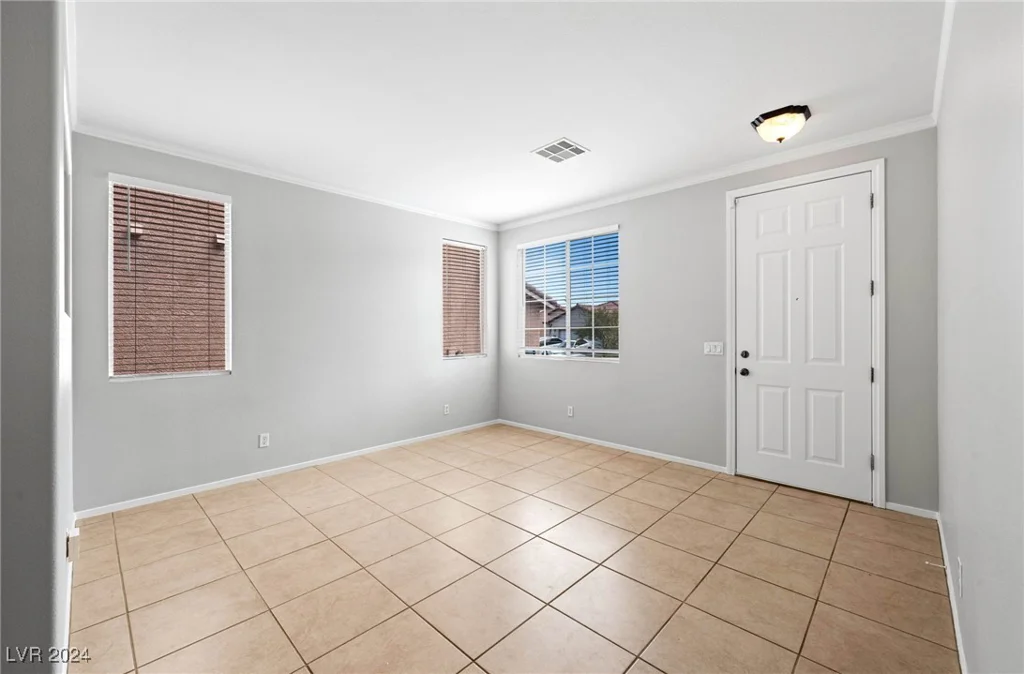 10372 SANTA CRESTA, Las Vegas, NV 89129