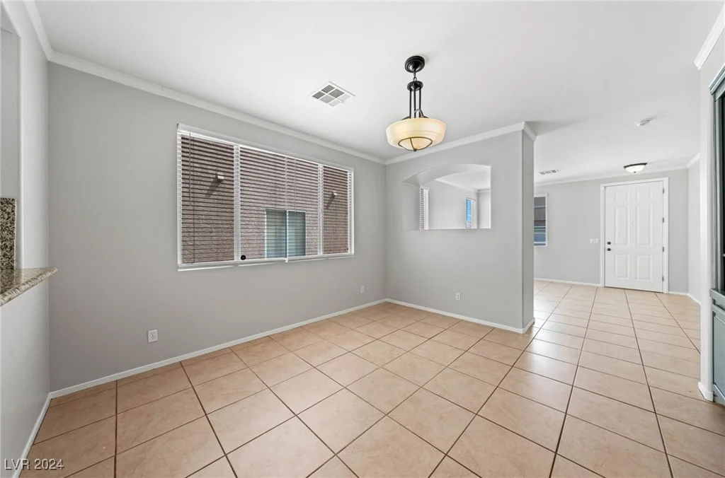 10372 SANTA CRESTA, Las Vegas, NV 89129